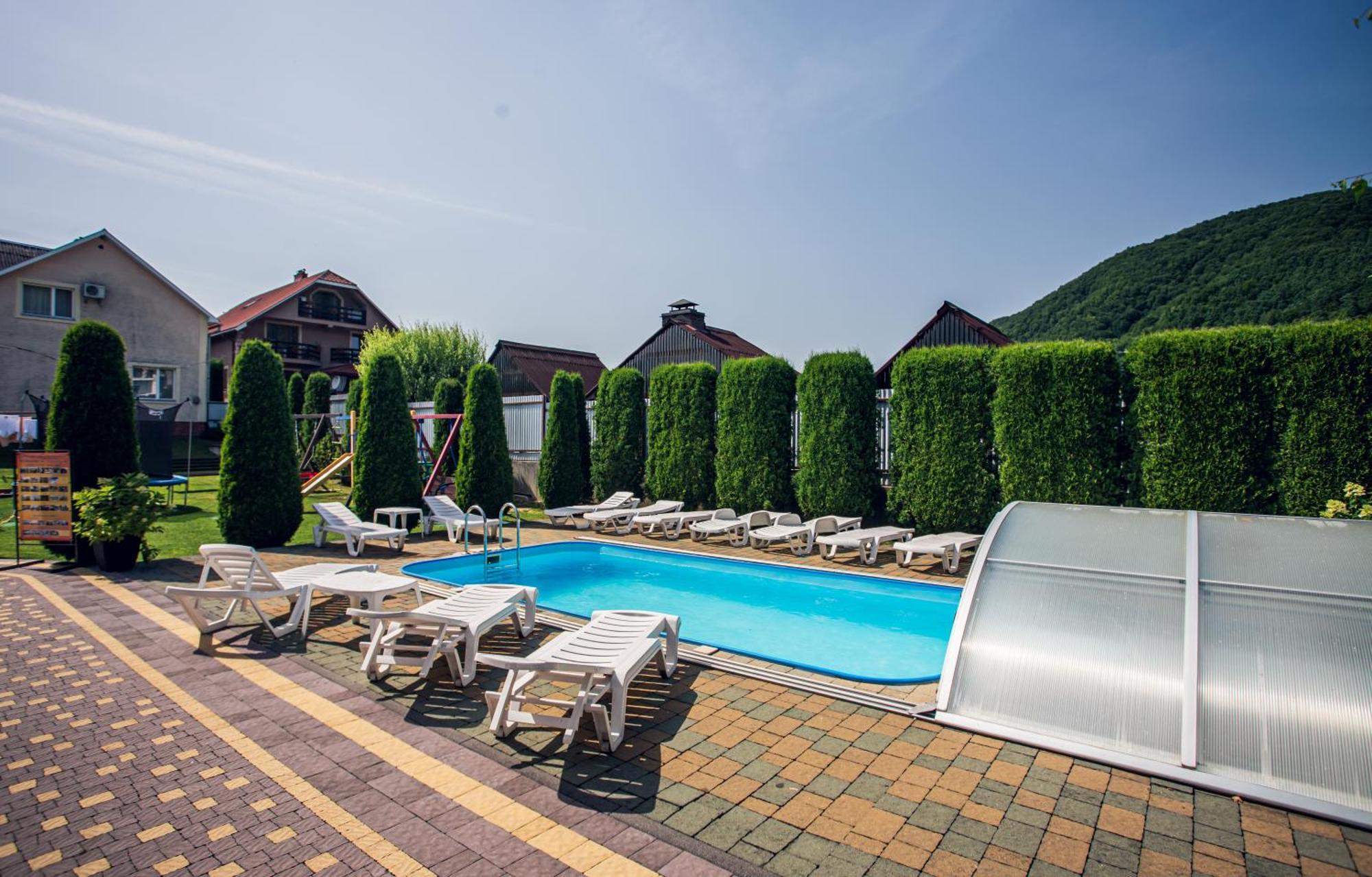 Августин Hotel Solochyn Exterior photo